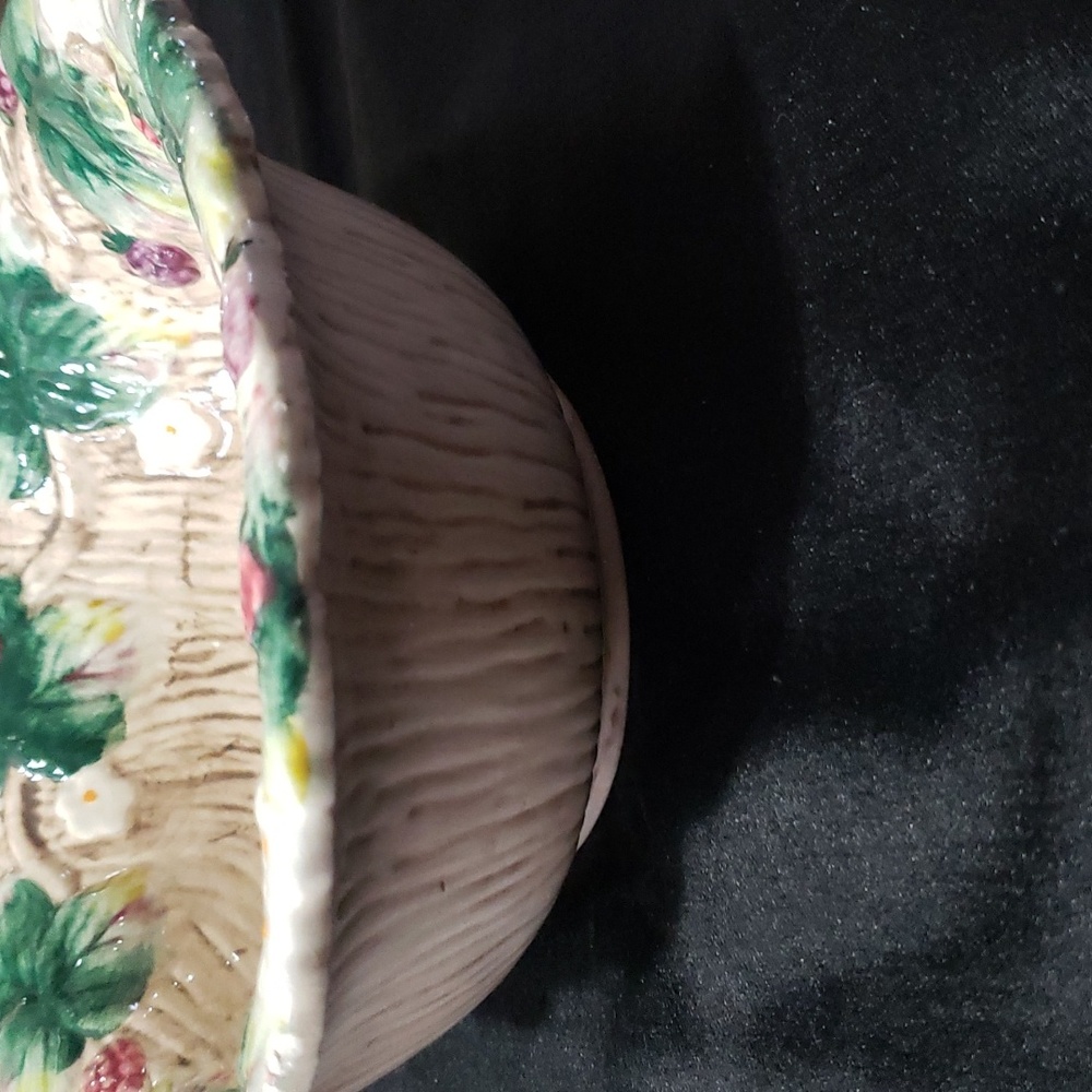 Vintage Fitz and Floyd Raspberry Bowl. - Picture 4 of 7